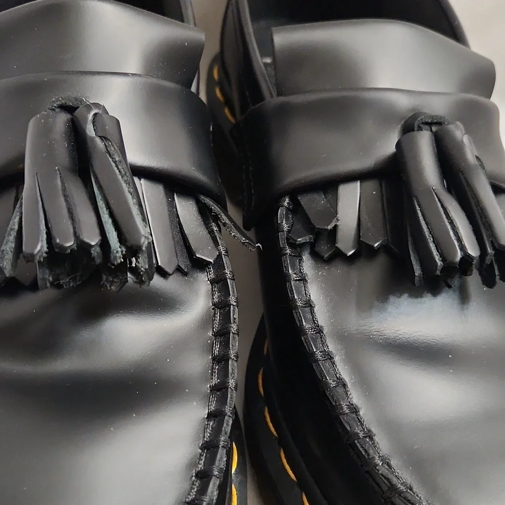 Dr. Martens Adrian Tassel Leather Casual Black Loafers (Uni M Size 7, W Size 8) - Picture 9 of 14